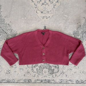 Cropped pink cardigan